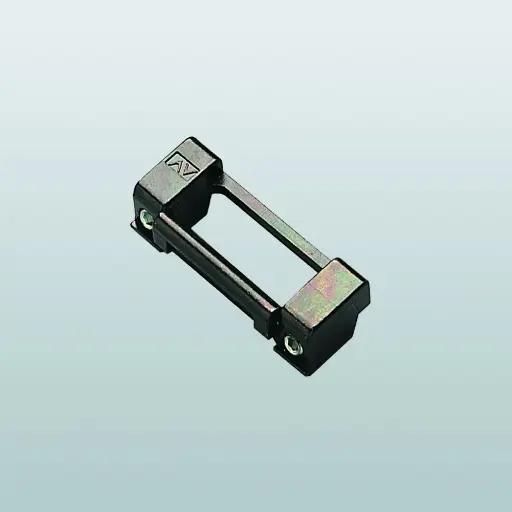 [008961] Savio 1415 Ferrogliera Doppia per Paletto a Leva Profilo CU Dimensioni 49x20x8mm Finitura Nera